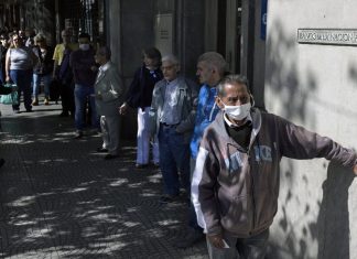 Los trabajadores del transporte quieren disponer del 100% de sus salarios